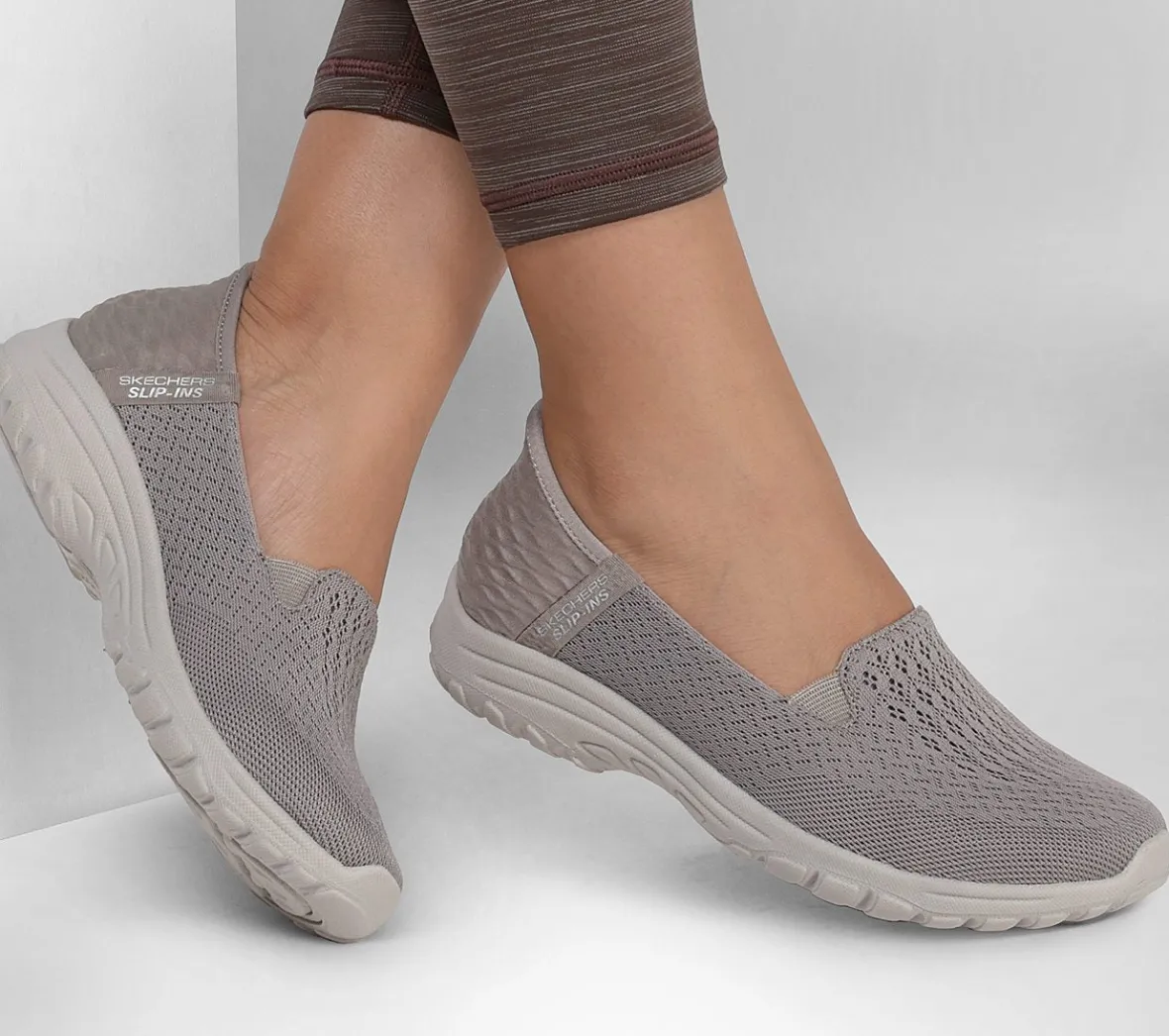 relaxed_fit_slipins_regga_5.webp Sale Relaxed Fit: Slip-Ins: Reggae Fest 2.0 - Guiding Dame Sko Uden Snøre